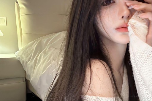 “曝林俊杰大嫂想吃绝户”登上热搜；林俊杰与大哥社交平台互相取关删除与大哥大嫂合影有爆料称联合闺蜜冒充其女友同学散布黑料