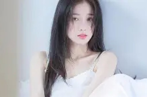 “假洋牌”优思益翻车事件：网红集体致歉背后的品牌包装术与流量陷阱